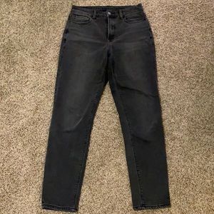 American Eagle Mom Jean